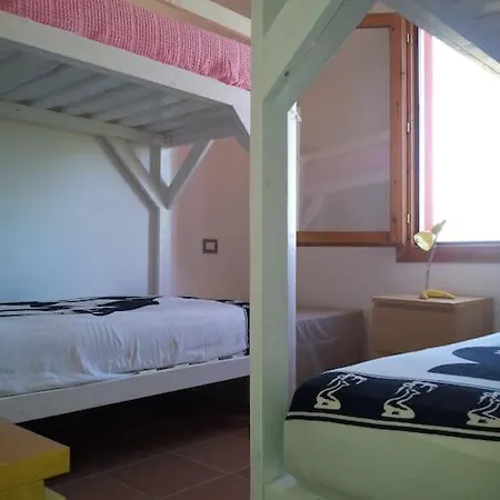 Lara Via Colombo 152 * توري دي كورساري